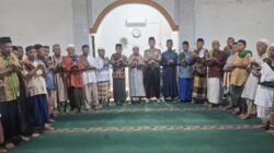 Melalui Program Subuh Keliling Kapolsek Soromandi Sosialisasikan Layanan Call Center 110
